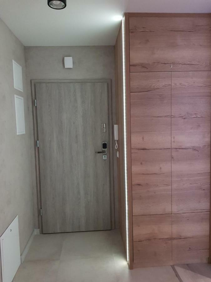 シクラルスカ・ポレンバSkalny Widok 10アパートメント エクステリア 写真